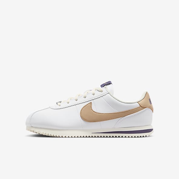 Cortez Shoes. Nike IN